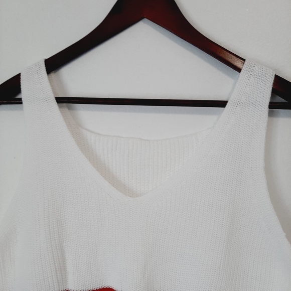 White V-Neck Sleeveless Knit Sweater with Colorful Stripes - Picture 3 of 10